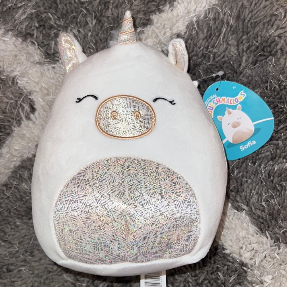 NWT Sofia The Unicorn With Silver Sparkly Horn & Belly Squishdate: 4-23-2019